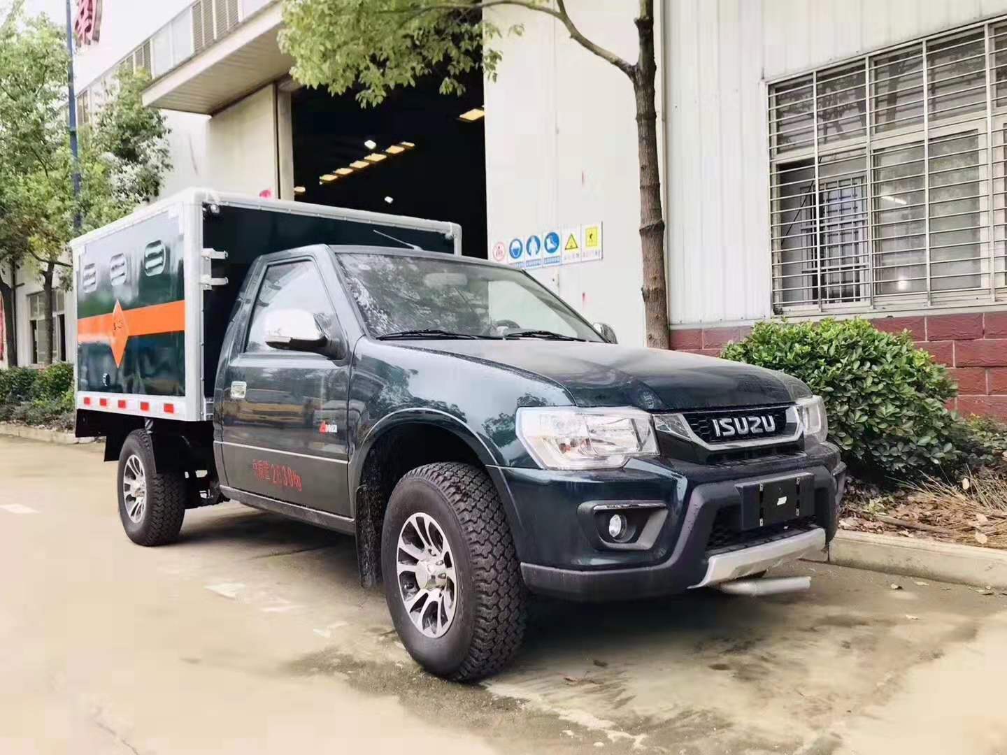 五十鈴四驅(qū)皮卡民爆器材車