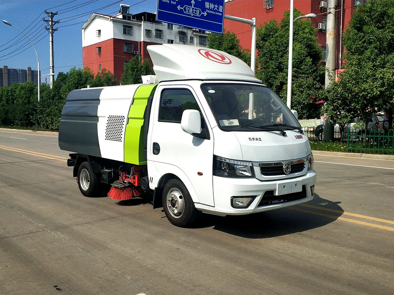 東風(fēng)途逸掃路車國VI藍(lán)牌柴油機